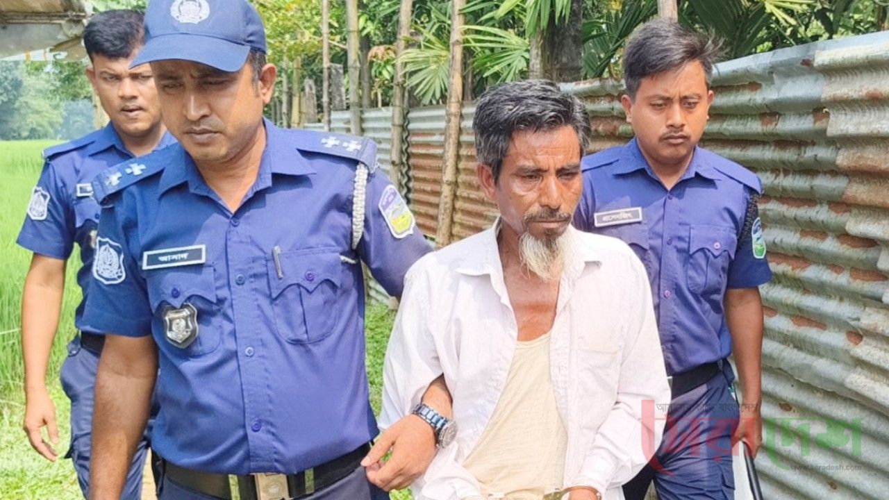 দুর্গাপুরে ১৩ বছরের কিশোরীকে ধর্ষ*ণের অভিযোগে গ্রে*প্তার-১